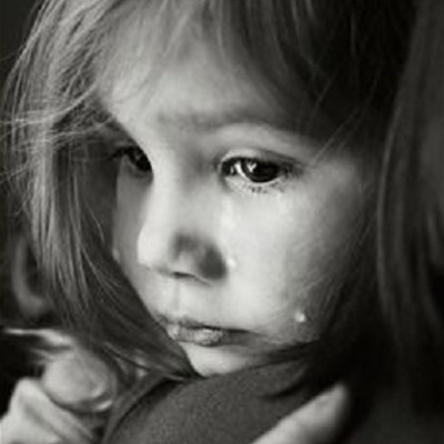 صور دموع أطفال حزينة